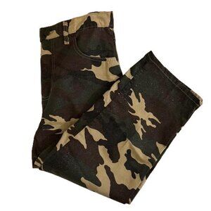 Bill Blass Green Camouflage Glitter Easy Fit Pants, Size 10 (30x22)
